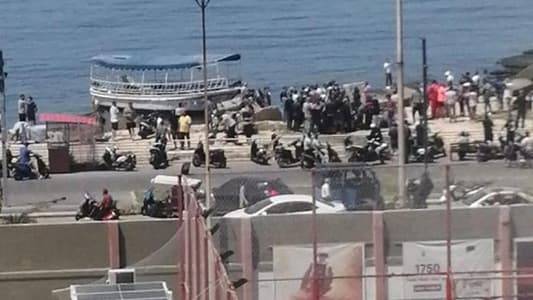 عادوا إلى طرابلس سباحة.. والصليب الاحمر يعاينهم!