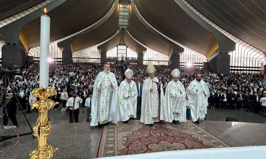 الراعي: ندعو المسؤولين للتنافس في سبيل الشعب والدولة على قاعدة الديمقراطية السليمة