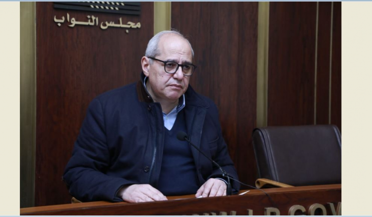 خلف : أمام الخيارات التدميرية علينا إتخاذ قرار وطني انقاذي