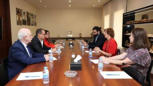 الجميّل يستقبل فرونتسكا: تأجيل الانتخابات البلدية استكمال لشل مؤسسات الدولة