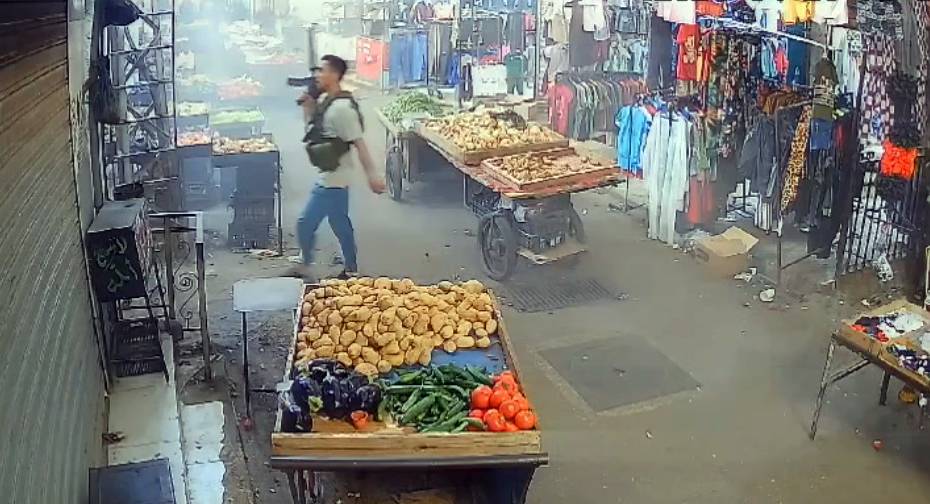عين الحلوة .. اتصالات ولقاءات مكثفة على 
خط تسليم قاتلَي سرحان ونزع فتيل التوتر !