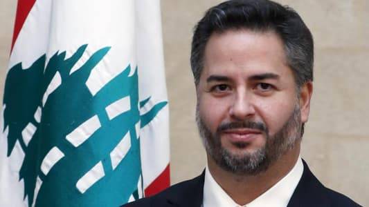 وزير الاقتصاد إلى قطر