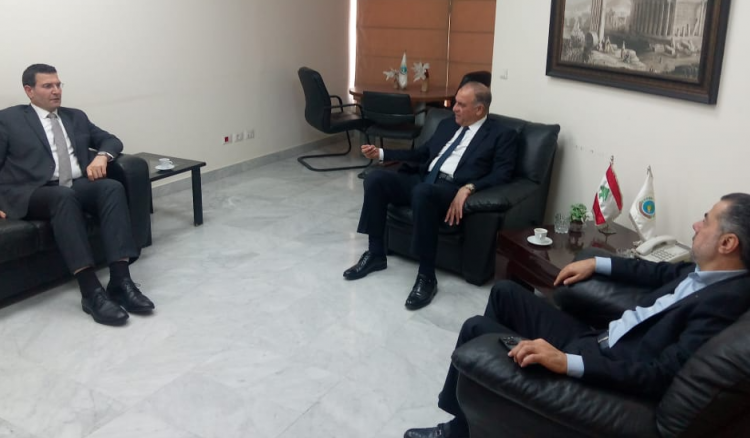 الحاج حسن يبحث قضايا زراعية