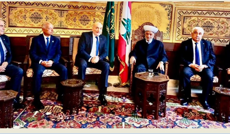 وفد من الكتائب في 