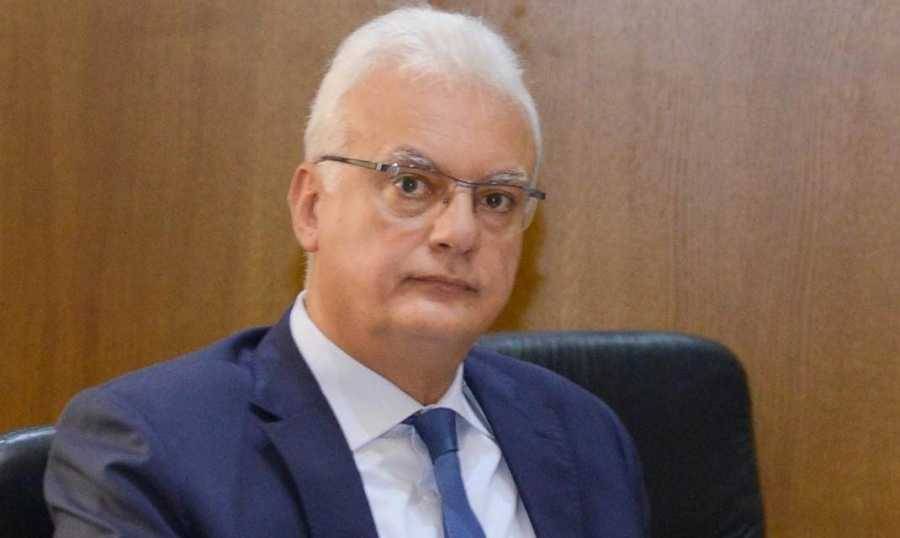 القرم يتسلّم سندات ملكيّة مبنيَي 