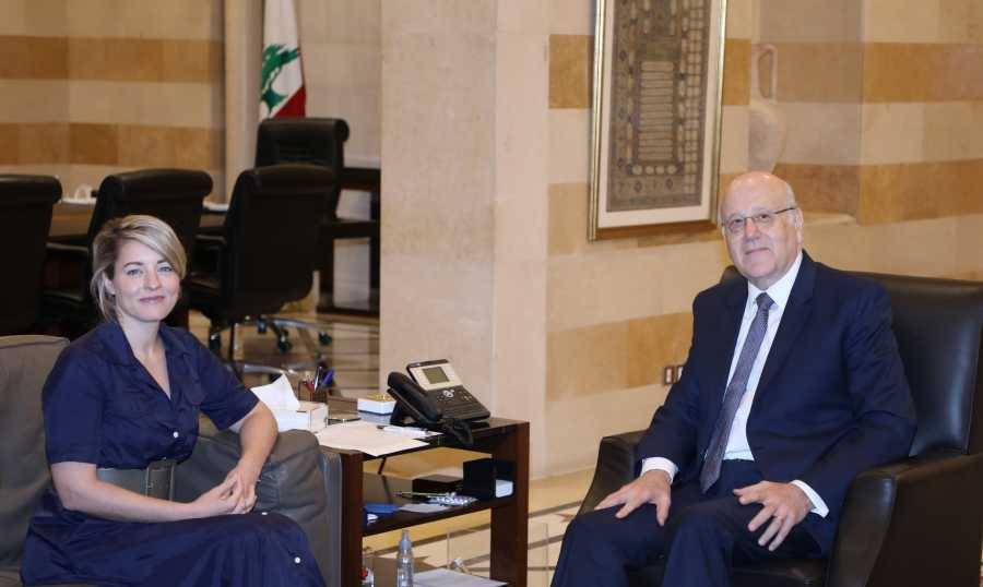وزيرة الخارجية الكندية تجول على المسؤولين اللبنانيين