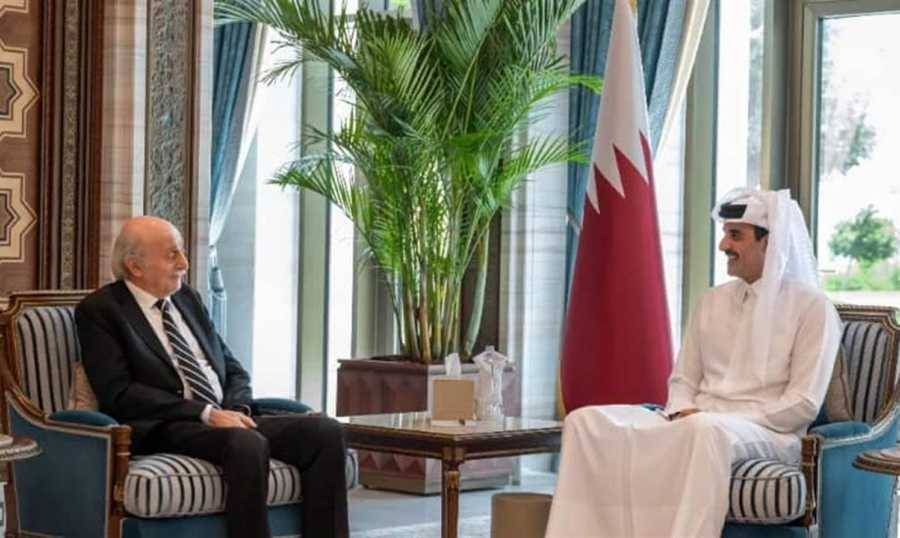 أمير قطر يستقبل جنبلاط.. هذا ما تّم بحثه