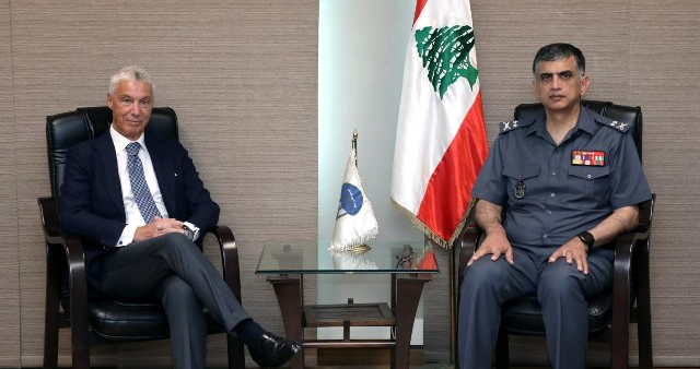 عثمان يستقبل قائد الشرطة الايطالية مع وفد