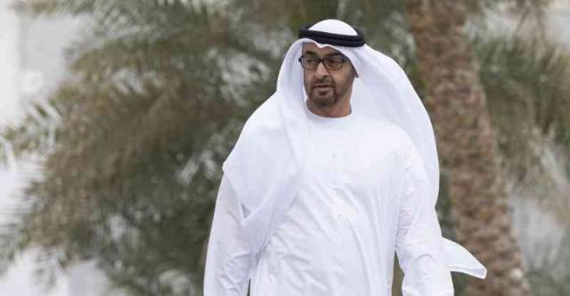 رئيس دولة الإمارات: نؤكد تضامن الإمارات مع إيران في هذه الظروف الصعبة