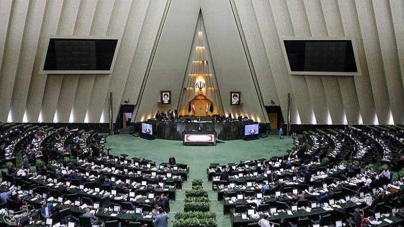 وسائل إعلام إيرانية: نواب مجلس الشورى الإيراني ينتخبون محمد باقر قاليباف لرئاسة المجلس