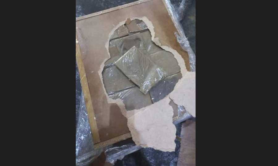 ضبط كمية من حشيشة الكيف في المطار كانت معدة للتصدير