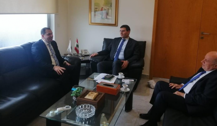 وزير الزراعة يعرض مع الوردات وحيدر أحوال النازحين من القرى الجنوبية