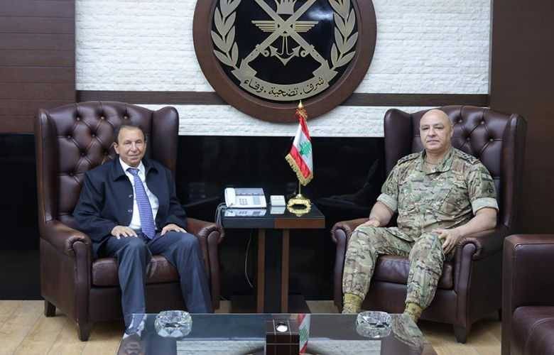 قائد الجيش يعرض الاوضاع مع وزير المهجرين