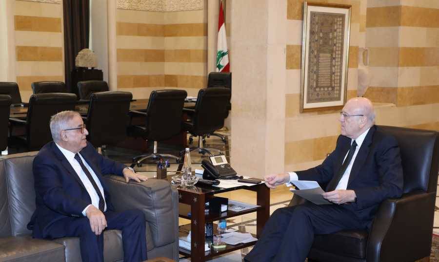 وزراء الخارجية والصحة والدفاع في السراي..حمية: حرب نفسية لتشويه سمعة لبنان