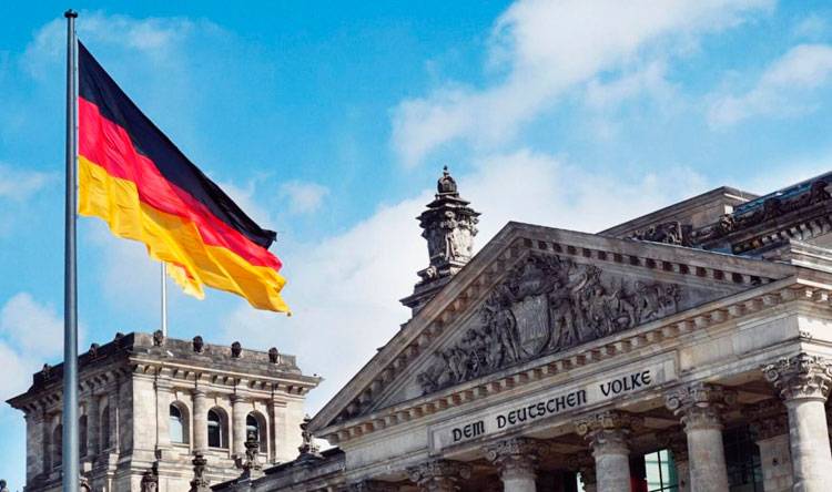ألمانيا تطلب من رعاياها مغادرة لبنان فوراً