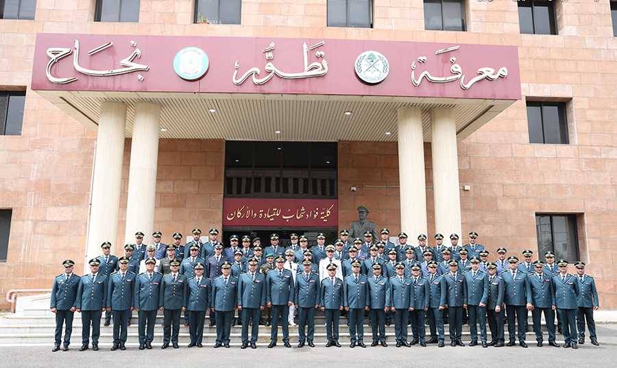 تخريج دورة الأركان الثامنة والثلاثين ودورة الأركان الأولى باللغة الإنكليزية