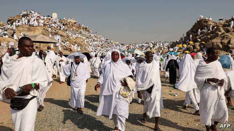 أزمة الحجاج.. مصر تسحب رخص 16 شركة سياحة وتحيلها للنيابة