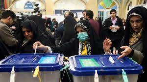 هذا ما أظهرته النتائج الأوليّة لانتخابات إيران... وهجوم على عربة تحمل صناديق للاقتراع