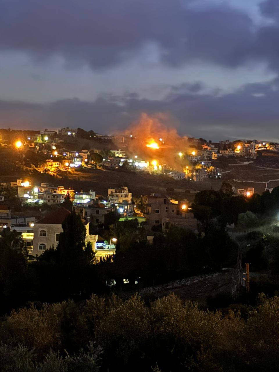 غارة على بلاط وقصف على بنت جبيل