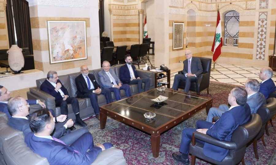 ميقاتي يجتمع مع بلاسخارت وريزا والقرم و