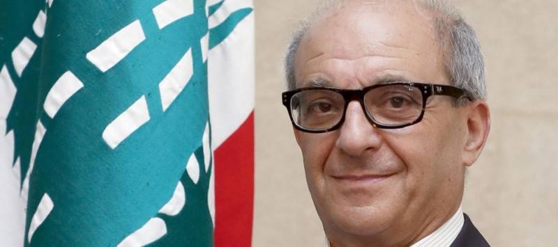 كلاس يهنئ وزير الشباب والرياضة المصري لإعادة تعيينه وزيرًا
