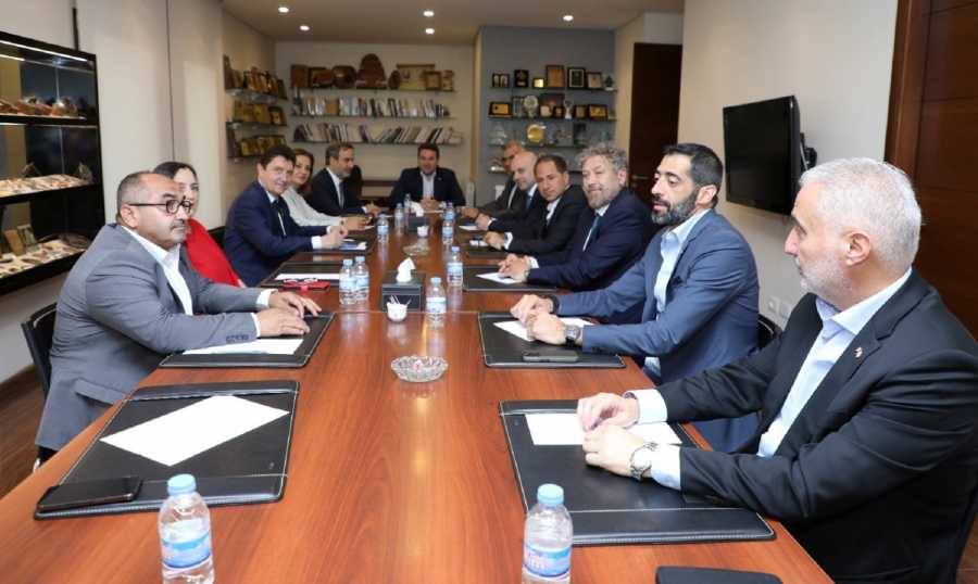 لقاء بين كاديك ونواب من المعارضة