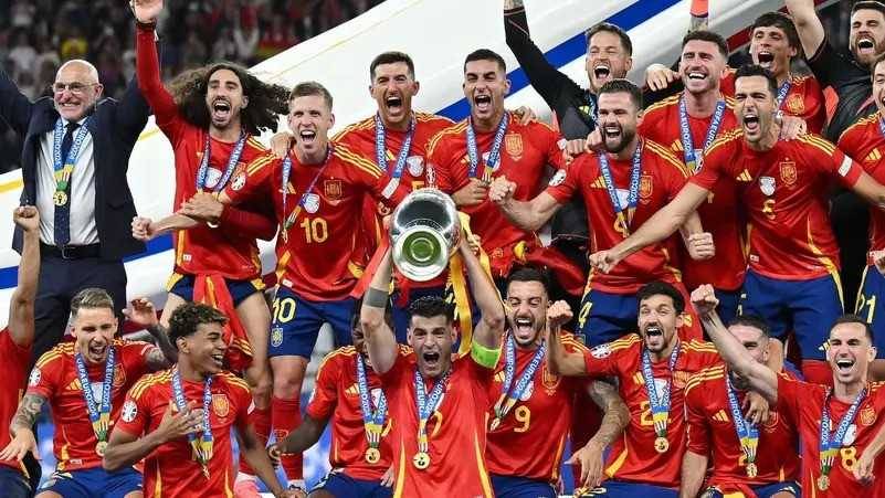 إسبانيا تتوج بكأس أوروبا 2024