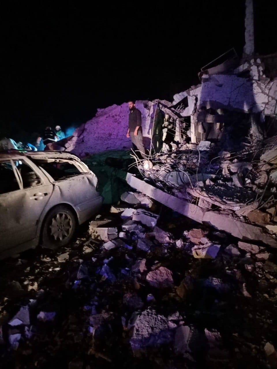 ثلاثة شهداء وجريحان في غارة على بنت جبيل