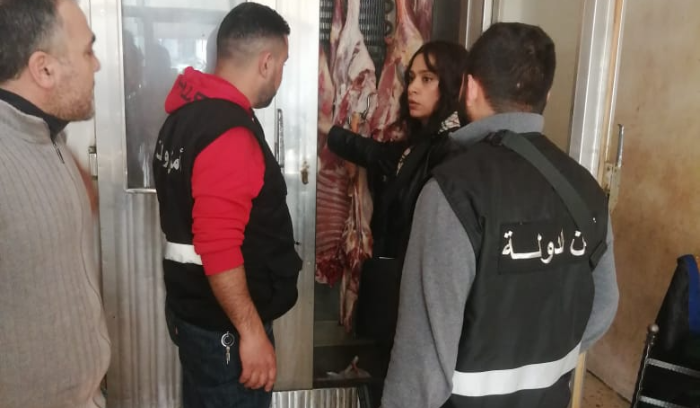 حملة تفتيشية في البيرة.. إنذارات ومحاضر ضبط