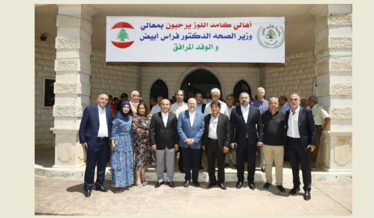 الأبيض : نسعى لإنشاء شبكة مستشفيات في المناطق النائية