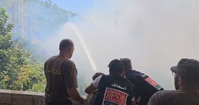 امتداد حريق أحراج بلدة بزال والنيران تحاصر الأهالي في قبعيت… ووزير البيئة يناشد الجيش