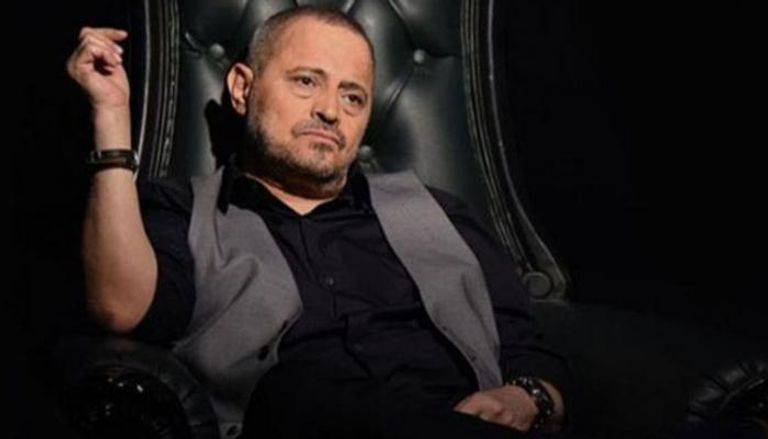 جورج وسوف يعلم حفيدته العزف