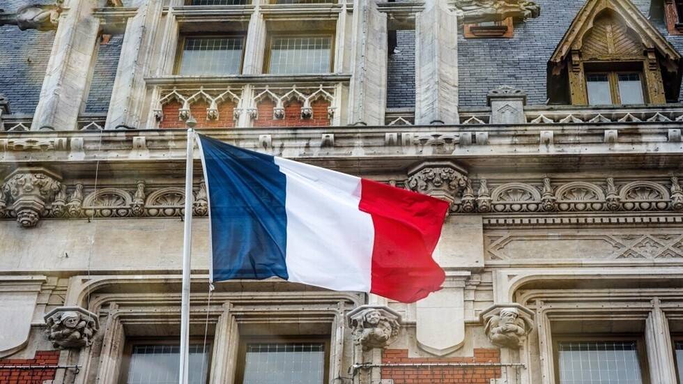 بينها لبنان.. فرنسا تنصح مواطنيها بعدم السفر إلى 3 دول في الشرق الأوسط