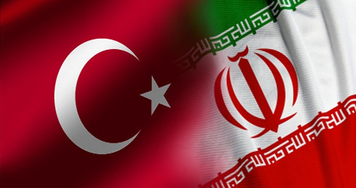 وزيرا خارجية تركيا وإيران يبحثان هاتفياً التطورات في غزة والمنطقة