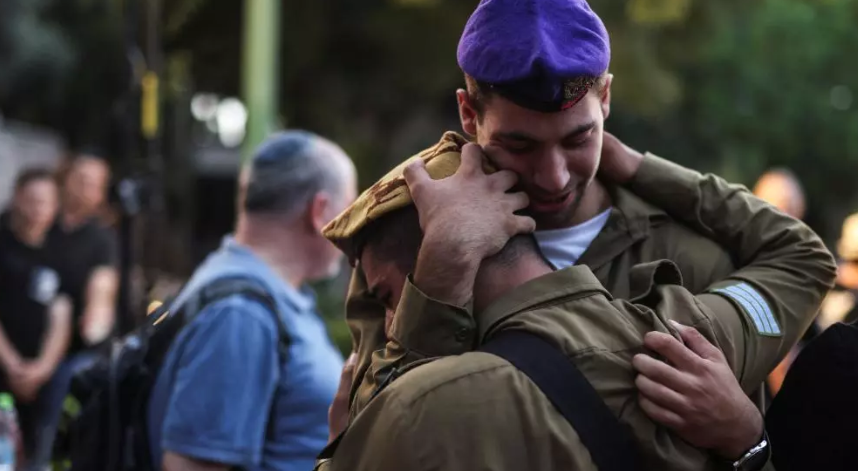 مقتل 15 جنديا إسرائيليا في غزة والشمال خلال آب