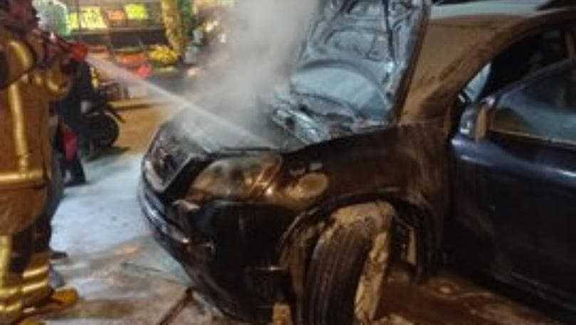 حريق داخل سيارة