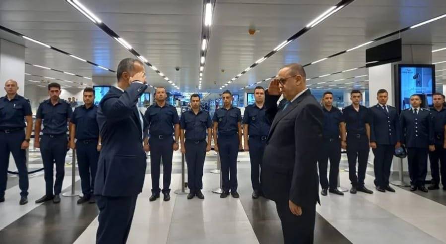 أحمد الحريري يعايد 