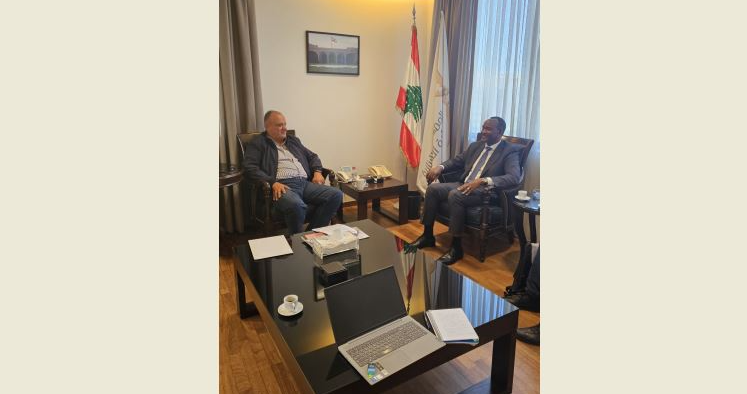 بوشكيان عرض مع كالينزي مشاريع 