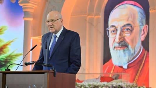 هذا ما قاله ميقاتي خلال استقبال جثمان البطريرك أغاجانيان