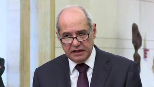 خلف: الدستور يستصرخ النواب ...احضروا الى المجلس النيابي وانتخبوا رئيساً