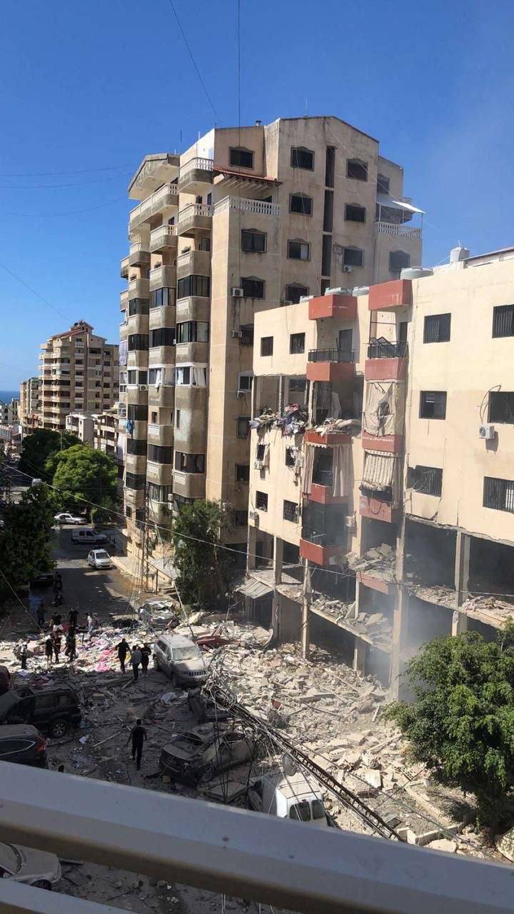 عشرات الشهداء والجرحى في اكثر من 300 غارة