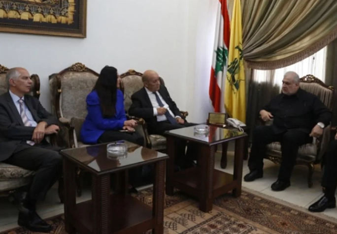 لودريان يلتقي محمد رعد