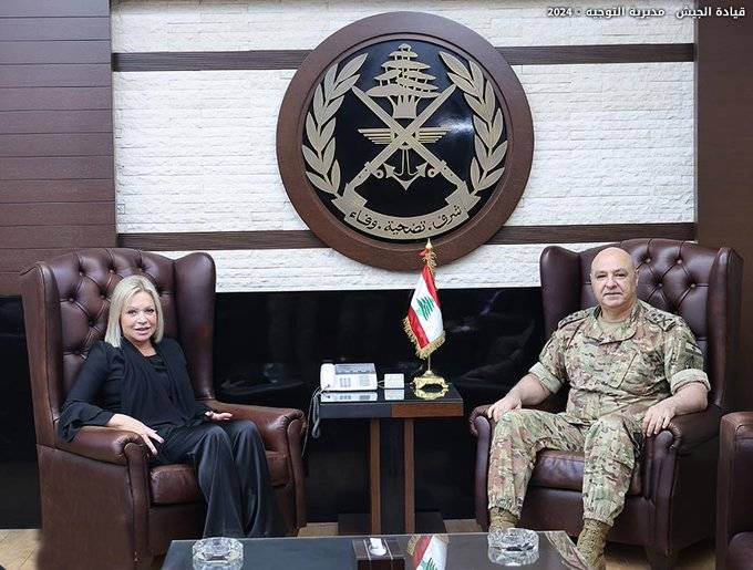 قائد الجيش يبحث وبلاسخارت في الأوضاع