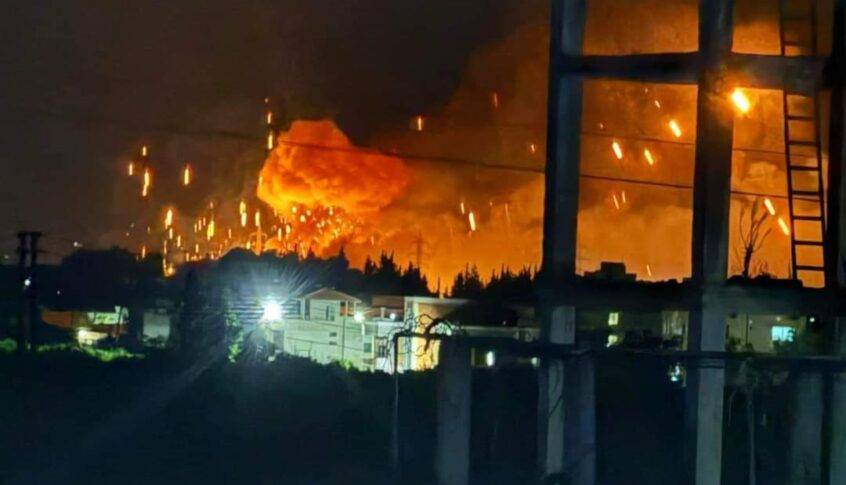 صواريخ قبالة سواحل مدينة جبلة في ريف اللاذقية