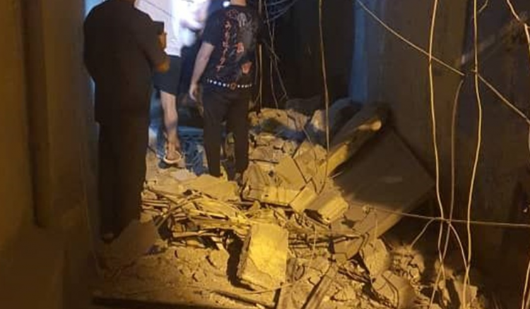 استشهاد حسن منير المقدح في غارة على منزل في مخيم عين الحلوة