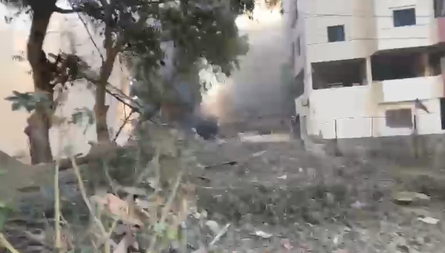 بالفيديو: كيف اصبحت ضاحية بيروت الجنوبية بعد ليلة عنيفة من الغارات؟