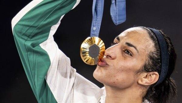 اللجنة الأولمبية الجزائرية تحسم الجدل بشأن إيقاف “إيمان خليف” مدى الحياة