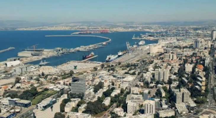 جرحى بعد إصابة مباشرة لمبنى شرق حيفا بصواريخ اطلقت من لبنان