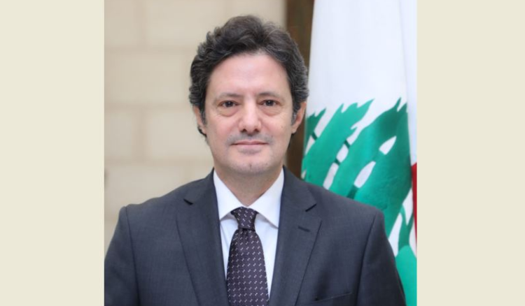 المكاري يجدد رفضه التعرض للصحافيين