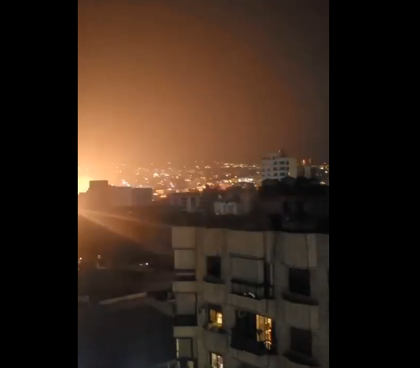 حرائق ضخمة وانهيار مبان ودمار جراء غارات غاليري سمعان والشياح وبئر العبد